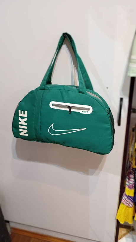 ساک ورزشی برند نایک airmax