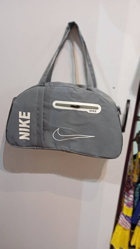 ساک ورزشی برند نایک airmax